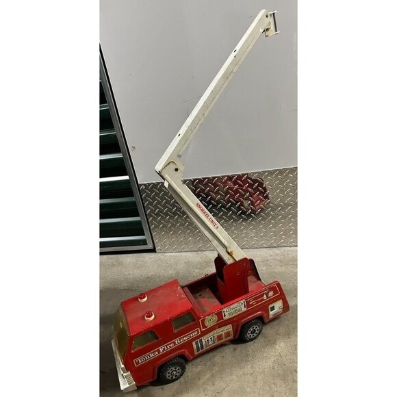 Vintage Tonka Red Firetruck Snorkel Unit 3 Fire Rescue 17 "